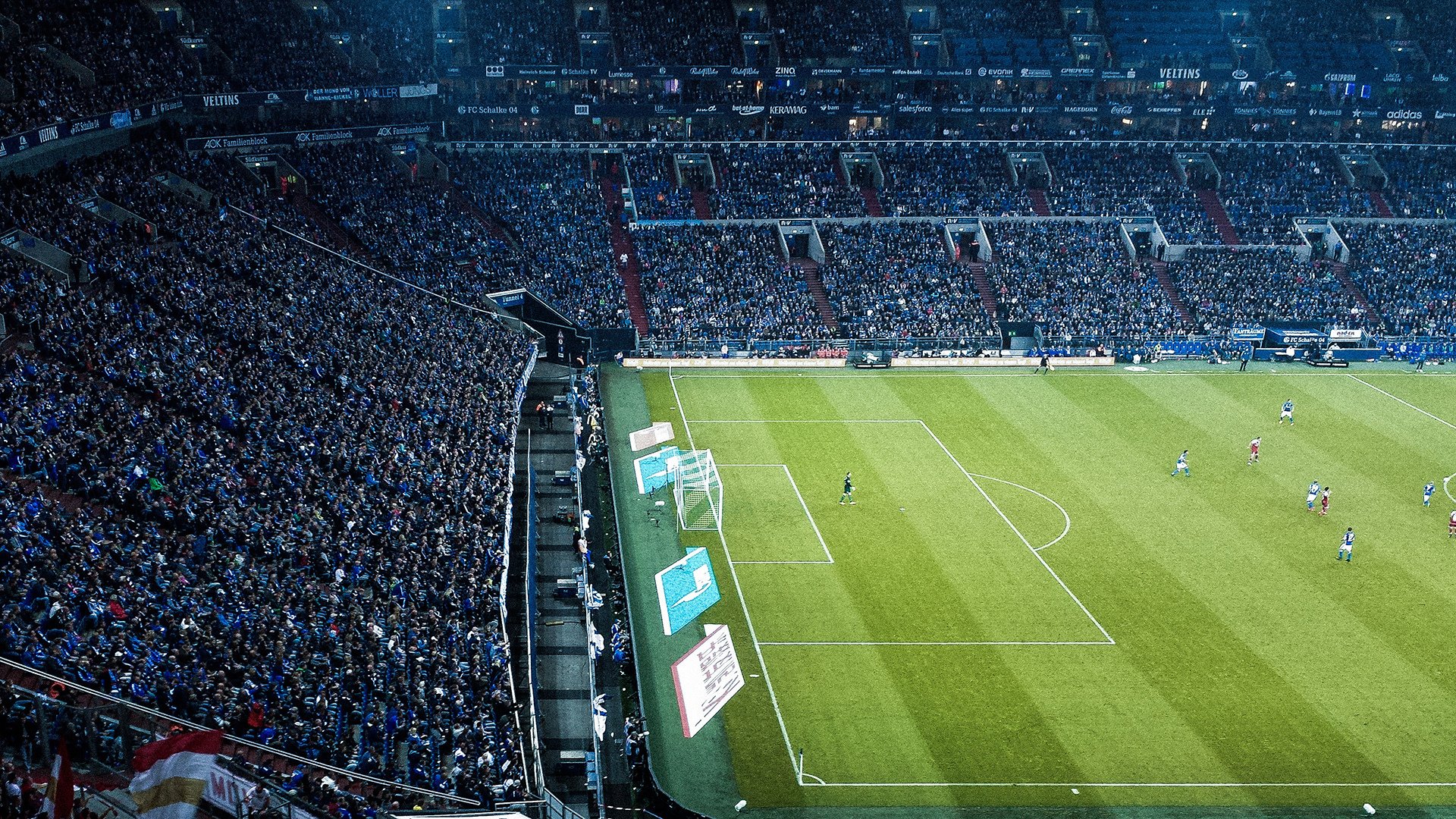 九游娱乐官方平台-英超激烈角逐：每一秒都在创造惊喜，英超集锦